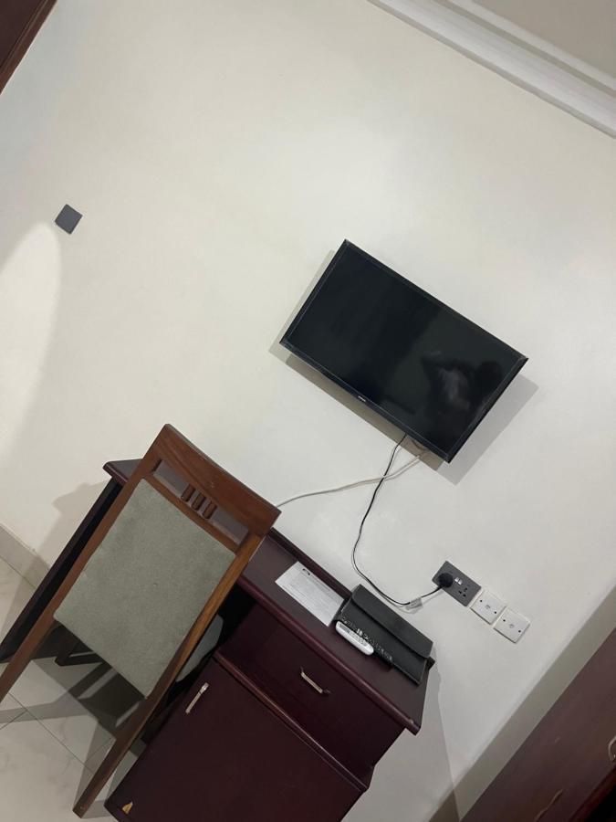 Single Room,1356931061:JPEG