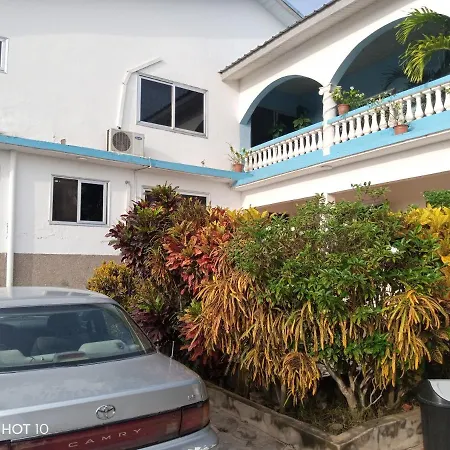 Elizz Guest House-2