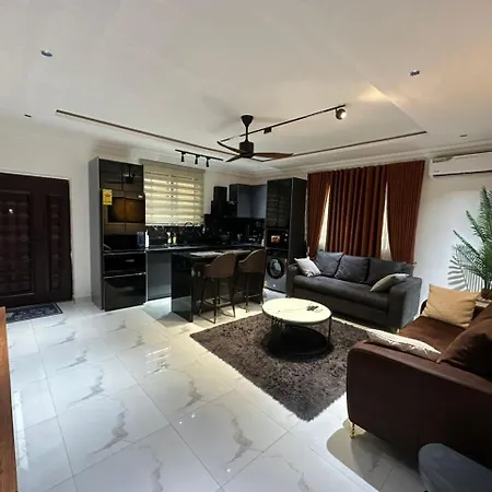 Akua'S Cottage-2